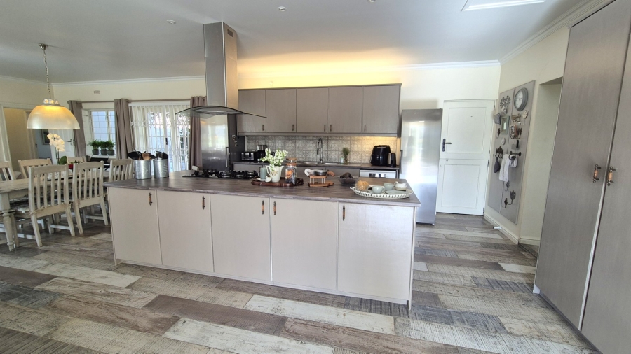 Commercial Property for Sale in Mossel Bay Rural Western Cape